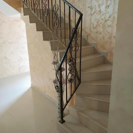 ゲストハウス Dracena