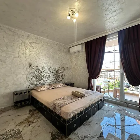 Dracena Pensión Ravda